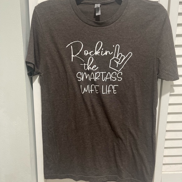 Sale‼️"Rockin the Smartass Wife”Rockin the Smartass Wife Life” “size small.EUC - Picture 2 of 6